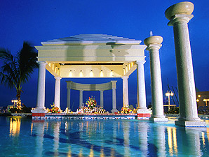 Sandals Royal Bahamian Resort & Spa Hotel/Resort In Bahamas Photo